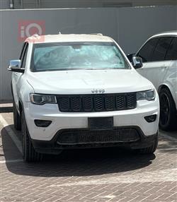 جیپ گراند شیرۆکی